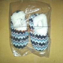 New Canyon Sky blue /pink/white girls slippers size L - $5.00