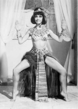 Amanda Barrie sexy pose legs apart in costume 1965 Carry on Cleo 5x7 inch photo - £4.52 GBP