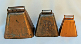 Rare Vintage Lot Of 3 Heavy Iron Graduated Cow Bells With Clappers Sound Great - $20.00