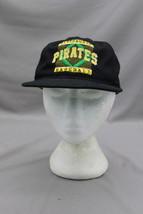 Pittsburgh Pirates Hat (VTG) - Baseball Field Block Script Graphic - Snapback - £50.93 GBP