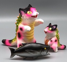 Max Toy Hot Pink Spotted Negora and Micro Negora w/ Fish - Rare image 1