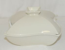 Godinger 6322 Siena One Quart Covered Porcelain Baker With Serving Rack image 6