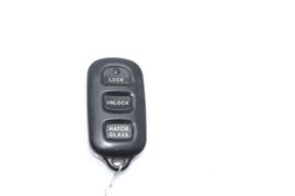 03-08 TOYOTA MATRIX KEY FOB Q3432 image 9