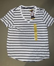 Gap Short Sleeve Tee Women’s M Midnight Stripe - $8.91