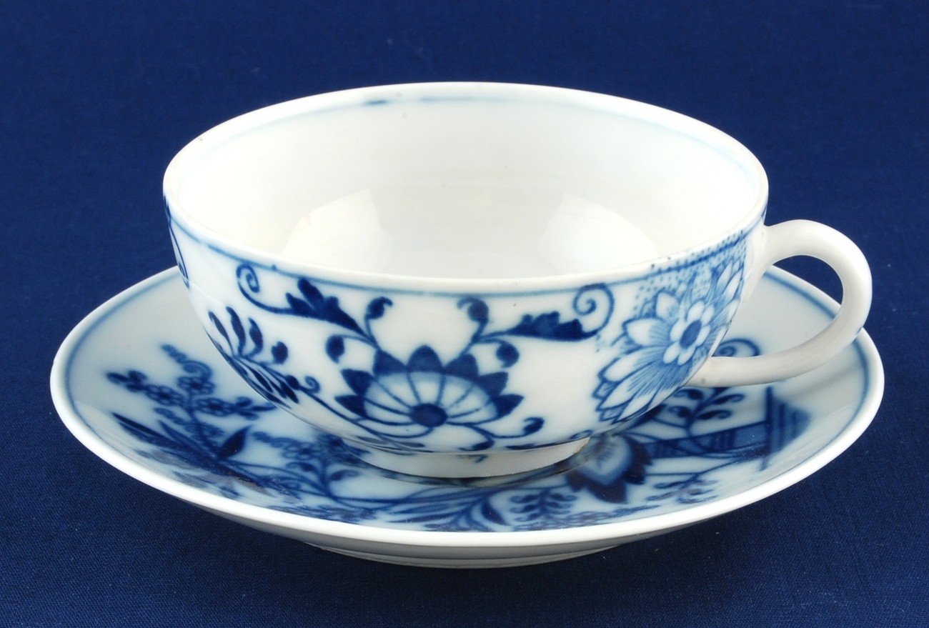 Carlsbad Blue Onion Blue & White Cup & Saucer Austria  Item image 2