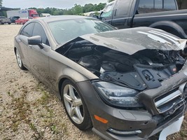 2012 Mercedes CLS550 OEM Center Exhaust Muffler Resonator - $2,745.47 MXN