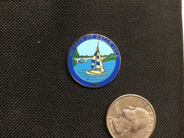 City of Belle Isle Sail Boat Travel Hat Lapel Collector Pin - £7.02 GBP