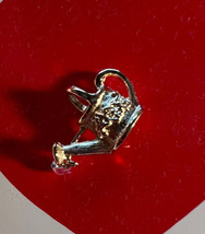 Jewelry Avon Vintage New in Box Watering Can Favorite Pastimes  Pin 1983 - $14.03