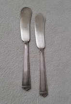 Set 2 Antique 1847 Rogers Bros Ancestral Silverplate Butter Canapes Knife - £11.65 GBP