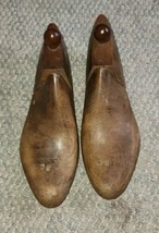 Vintage Pair of Wood Shoe Streatchers Set 8D? Antique? Classic Accessorie - $720.36 MXN
