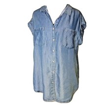 Jachs Girlfriend Quinn Shirt Blue Women Pockets Size Medium Chambray Button up - £31.08 GBP