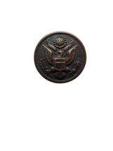 WW1 Military Great Seal Uniform Button D. Evans&amp;Co. Attleboro Falls - £12.74 GBP