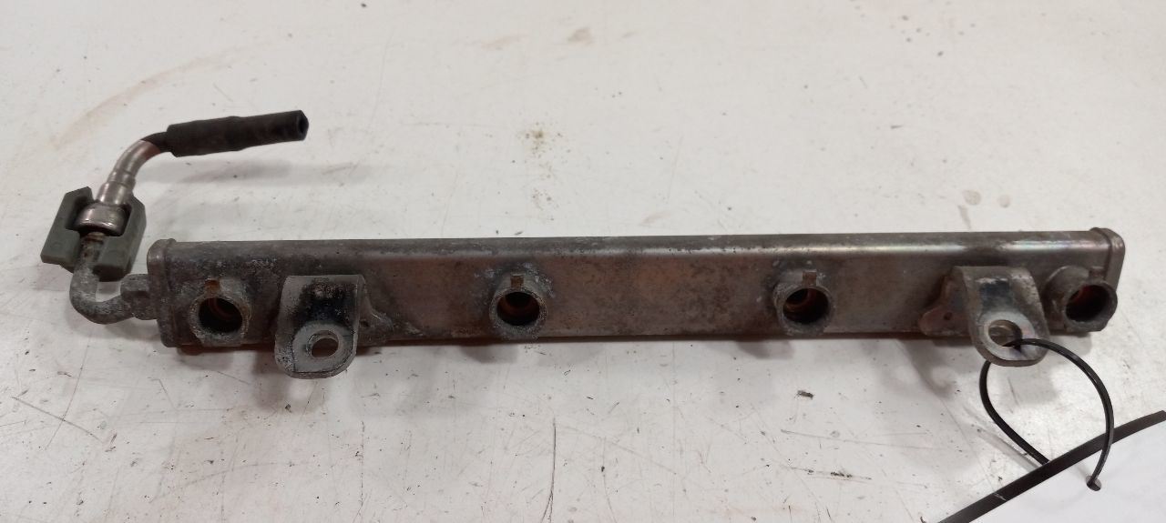 Nissan Versa Fuel Rail Injection Injector Mount Bar 2007 2008 2009 2010 ... - $39.84