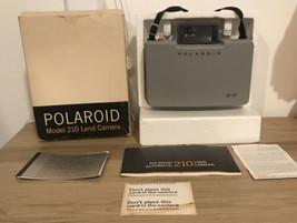 Vtg Polaroid Automatic 210 Instant Film Land Camera With Manual Box Cold Clip - £29.29 GBP