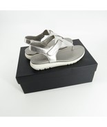 Naturalizer Women&#39;s Lincoln Thong Style Leather Silver Sandal 4 New In Box - £24.91 GBP