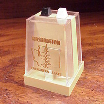 Washington State Souvenir Plastic Push Button Salt and Pepper Shaker - $8.95