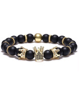 Crown Beaded Bracelet, Black Matte Beads with Gold Accents, Royal Design - €9,41 EUR