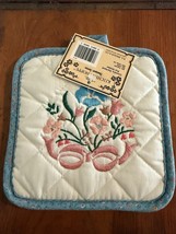 VTG 80s RA Briggs Quilted Embroidered 7” Square “Country Garland” Pothol... - $147.16 MXN