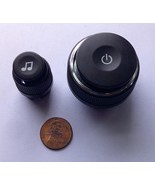 2010 - 2012 GMC ACADIA  RADIO STEREO CONTROL KNOB SET OEM - $409.50 MXN