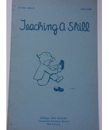 Vintage Teaching A Skill Child Care 4-H Club Leaflet MI State University  - €2,60 EUR