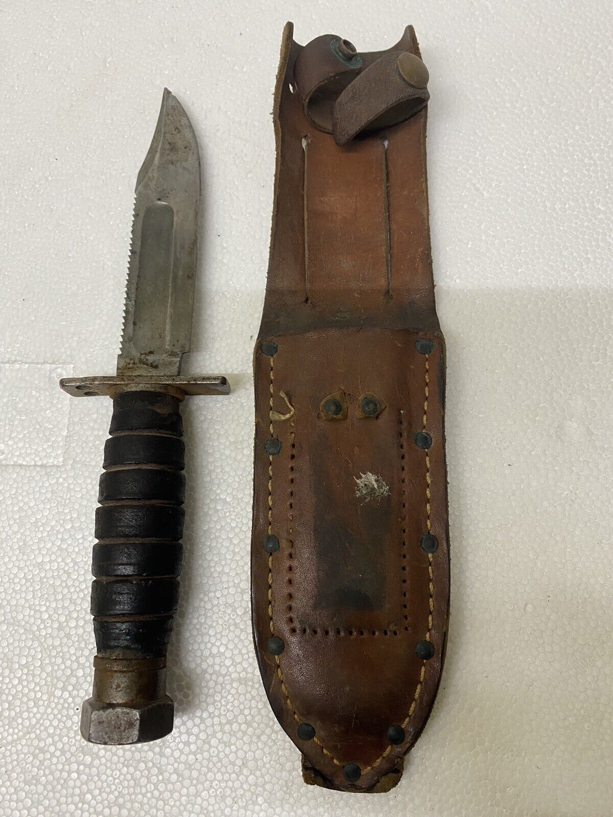 Vintage Camillus N.Y.  Fixed Blade Fighting Knife With Leather Handle & Sheath - £66.38 GBP