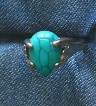 Elegant Turquoise Howlite Silver-tone Ring size 6 1/2 - £10.35 GBP