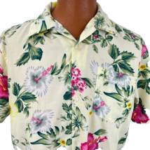 Pacific And Co Aloha Hawaiian M Shirt Hibiscus Plumeria Flowers Yellow Tropical - £32.06 GBP