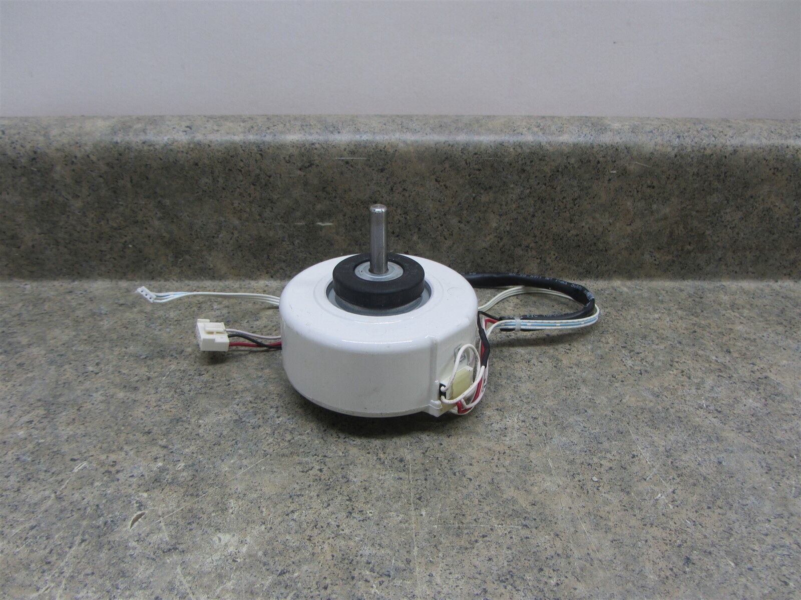 Frigidaire Air Conditioner Motor 3 12 Part  FGRQ06L3T1