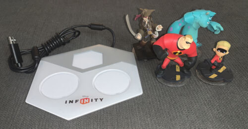 Primary image for DISNEY INFINITY 360  #INF-8032385 INCLUDES 4~FIGURINES, Excellent Condition