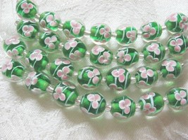 Green Lampwork Glass Beads with Pink Flower, 12mm, 7 beads - £5.50 GBP