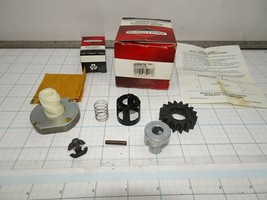 Briggs &amp; Stratton 495878 Starter Drive Kit Roll Pin Style OEM NOS - £15.87 GBP