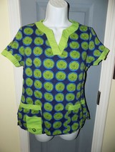 Crocs Green Rose Print Scrub Top Size XS Women&#39;s EUC - £14.33 GBP