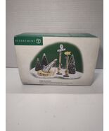 Dept 56 &quot;Queensbridge Railroad Yard Accessories&quot; #58466 Lights Up NEW IN... - $363.49 MXN