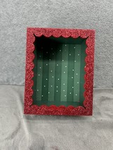 One Enesco Shadow Box Display Case Green With Red Glitter 6.5&quot; x 8&quot; - $15.18