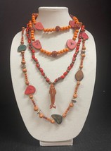 3 African Inspired Wood and Faux Wood Vintage Necklaces - $285.10 MXN