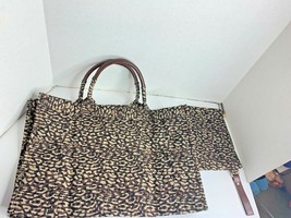 New Tote Bag Animal Print 2 pc Set Tote &amp; Cosmetic bag  - $13.86