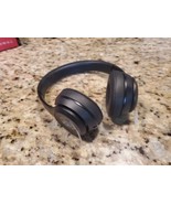 Beats by Dr. Dre Solo3 Bluetooth Wireless Headphones A1796 - Black NO Ac... - $119.53 CAD