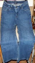 Woman&#39;s Jeans Lee Riders 32 x 29 Straight Leg 10&quot; Rise 130273 Blue 12 M ... - $22.99