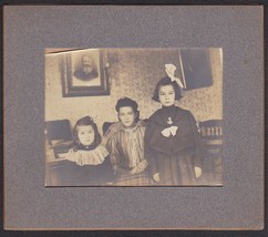 Hodgkins Sisters Lois Marie, Ruby Janet, Anna L. Cabinet Photo - Gardiner, ME - £14.03 GBP