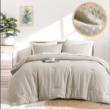 REGENCY HEIGHTS 90X90&quot; F/Q WAFFLEWEAVE COMFORTER SET - $41.58