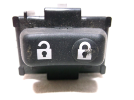 11-12-13-14-15 LEXUS CT200H  /  FRONT PASSENGER DOOR LOCK/SWITCH/OEM image 4