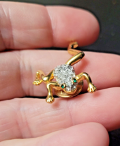 Jumping Frog Clear Rhinestone with Green Eyes BROOCH Gold Tone Pin Gem Stones - £10.90 GBP