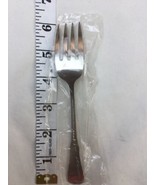 One New Oneida Community PATRICK HENRY Salad Fork Stainless Flatware - $432.21 MXN