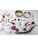 Vintage to Now JEWELRY LOT JUNK CRAFT BITS &amp; PIECES NECKLACE SINGLE EARR... - $18.00