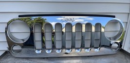 2007-2018 Jeep Wrangler JK OEM Chrome Grille Broken Tabs  - £77.58 GBP