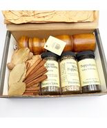 Penzeys Spices 8&quot; Dark Wood Pepper Mill Grinder Gift Set - $1,461.49 MXN