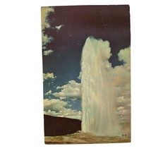 Postcard Old Faithful Geyser Eruption Yellowstone National Park Chrome Posted - £6.16 GBP