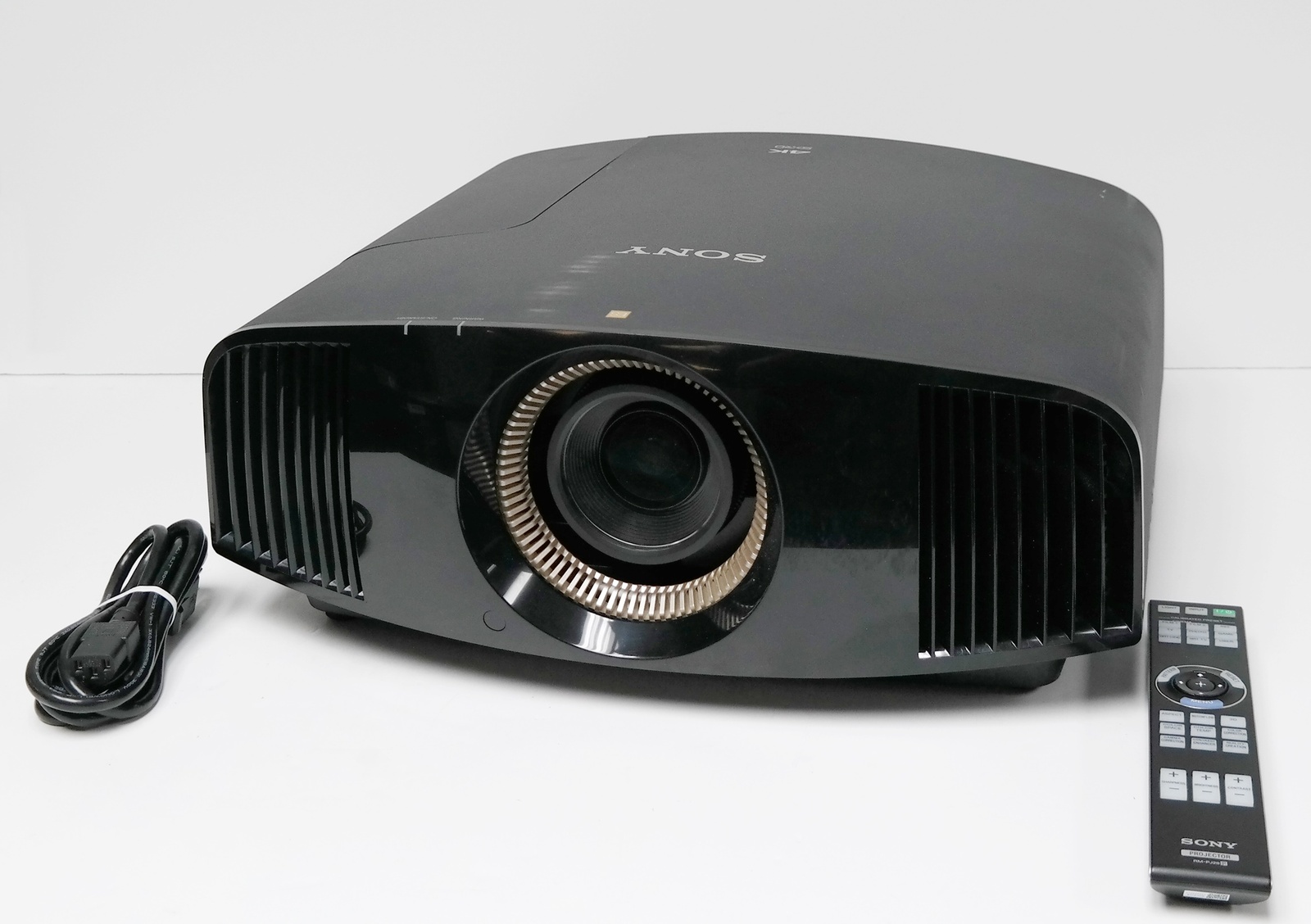 Sony VPL-VW385ES True Native 4K UHD HDR SXRD Home Theater Laser Projector  			