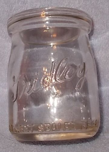 Gridley Dairy Milwaukee Wisconsin Embossed Lettering 8 Oz Milk Cream Bottle - $12.95