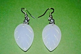 Vintage Hand Made White Jade Leaf Earrings - £10.28 GBP